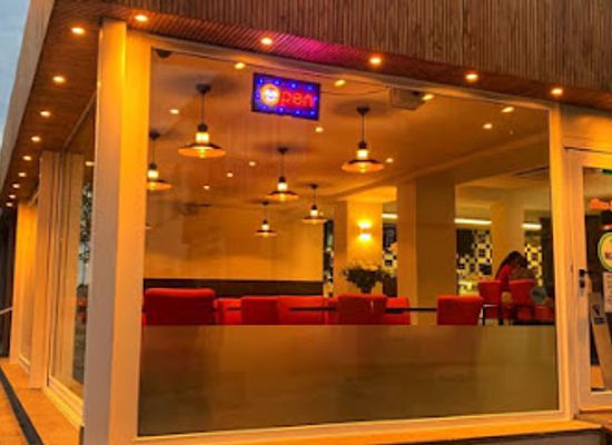 belgium/zeebrugge/restaurant/siam-frietje