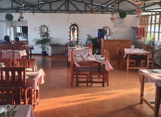 india/mahabalipuram/restaurant/may1-beach-dining