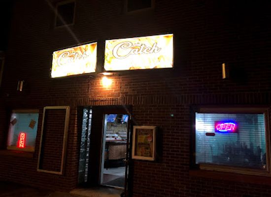 connecticut/waterbury/restaurant/the-catch-seafood-restaurant-lounge