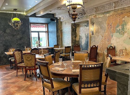 lithuania/vilnius-region/restaurant/mykolo-4