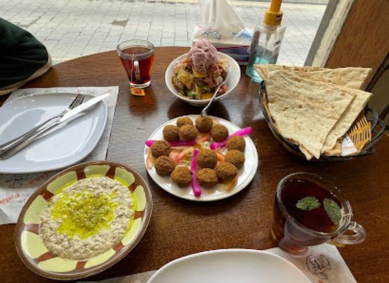 jordan/hamamat-ma-in/restaurant/fokar-bhar-restaurant