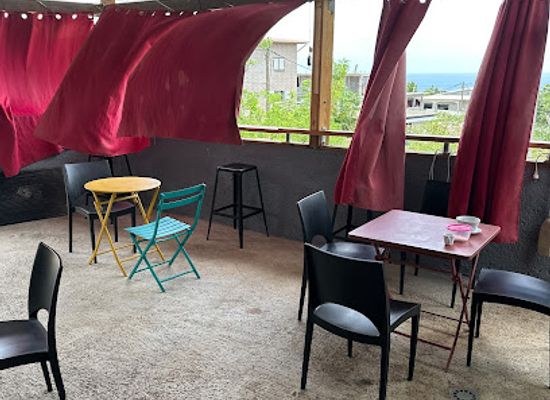mayotte/bandrele/restaurant/m-cafe