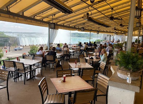 canada/niagara-falls/restaurant/queen-victoria-place-restaurant