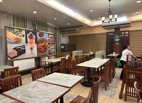 philippines/manila/malate/restaurant/the-aristocrat-restaurant