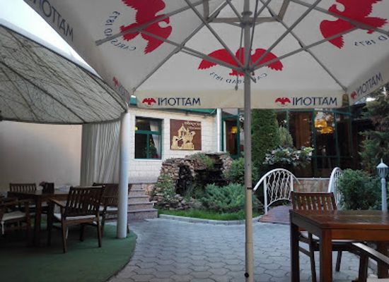 moldova/chisinau/restaurant/tbilisi