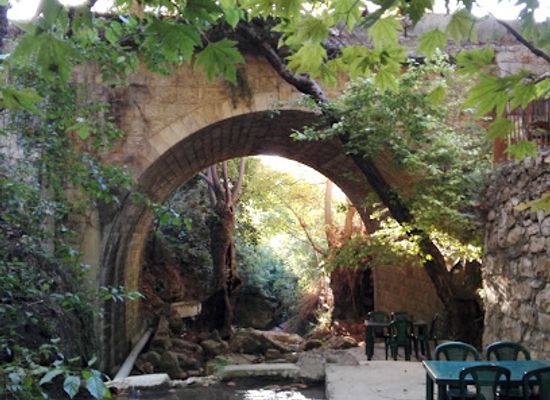 lebanon/deir-el-qamar/restaurant/al-jiser-restaurant
