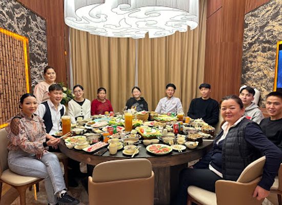 mongolia/dzungarian-basin/restaurant/the-bull-hot-pot-restaurant