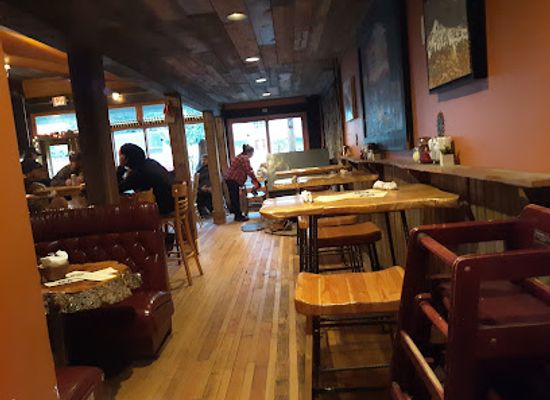 oregon/mount-hood-national-forest/restaurant/al-forno-ferruzza-pizza-rhododendron