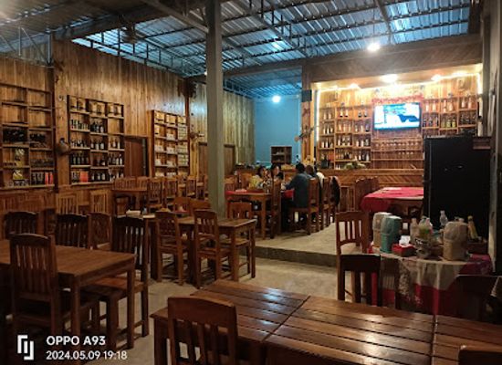 laos/xieng-khouang-plateau/restaurant/aroma-food-bakery-xiengkhouang-laos