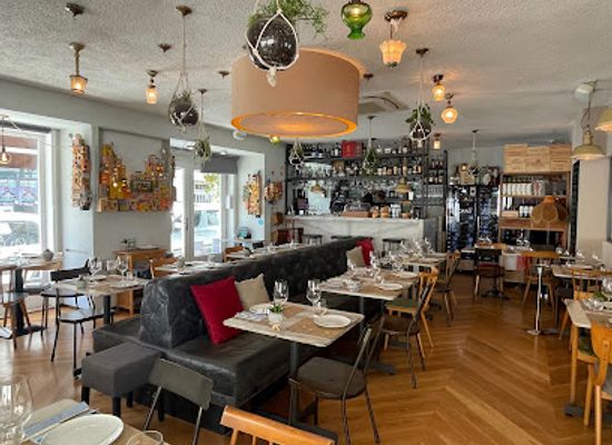 portugal/lisbon/restaurant/lisboa-e-linda