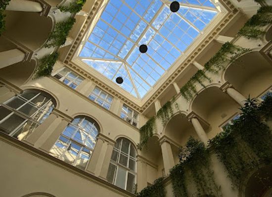 hungary/budapest/andrassy-avenue/restaurant/andrassy-100-etterem