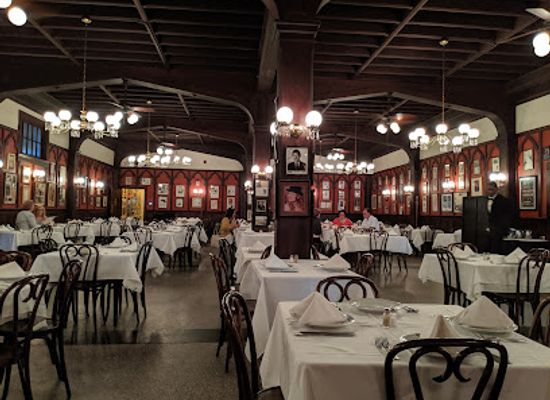 louisiana/chenier-plain/restaurant/antoine-s-restaurant