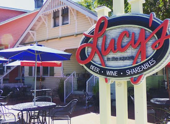 florida/pensacola/restaurant/lucy-s-in-the-square