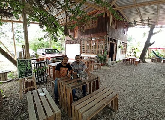 ecuador/tena/restaurant/smoky-beer