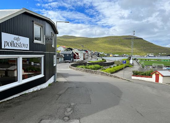 faroe-islands/gasadalur/restaurant/resturant-cafe-pollastova