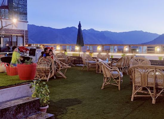 india/leh/restaurant/the-urban-garden-restaurant-leh