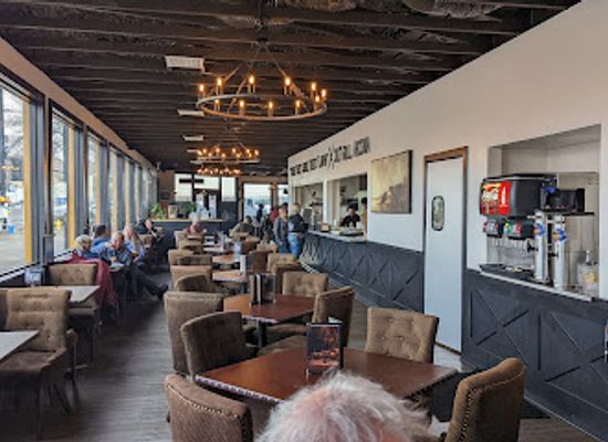 arizona/prescott/restaurant/colt-bbq-spirits-whiskey-row-prescott