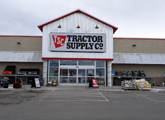 utah/ephraim/restaurant/tractor-supply-co