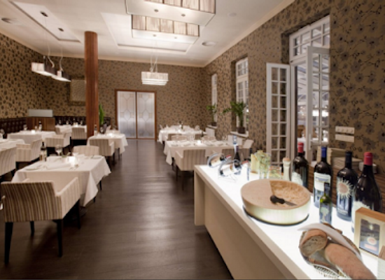 slovakia/bratislava/petrzalka/restaurant/au-cafe