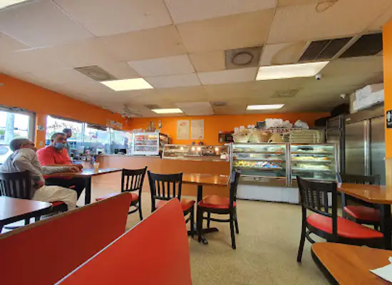 florida/homestead/restaurant/sweet-bakery-cafeteria