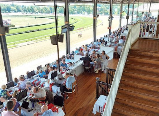 new-york/saratoga-springs/restaurant/the-turf-terrace