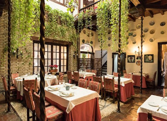 spain/cordoba/restaurant/restaurante-almudaina