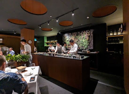japan/tokyo/restaurant/narisawa