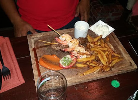suriname/marowijne-district/restaurant/new-suriname-dream-cafe