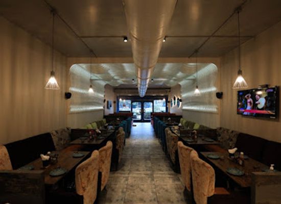 india/vadodara/old-city/restaurant/thyme-whisk-best-restaurant-in-vadodara-multi-cuisine-restaurant-fine-dine-restaurant
