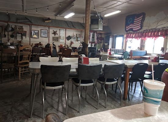 illinois/wabash-valley/restaurant/meleah-s-cafe