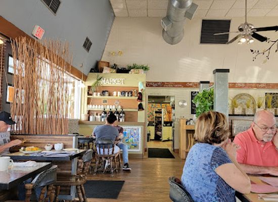 wisconsin/oshkosh/restaurant/pilora-s-cafe