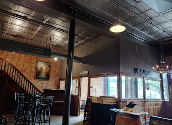 indiana/richmond/restaurant/the-cordial-cork