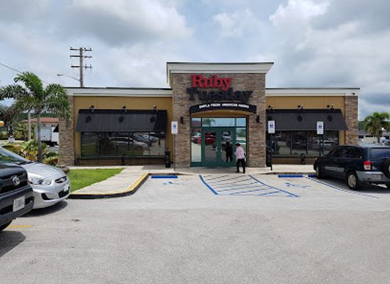 guam/tamuning-beach/restaurant/ruby-tuesday-restaurant