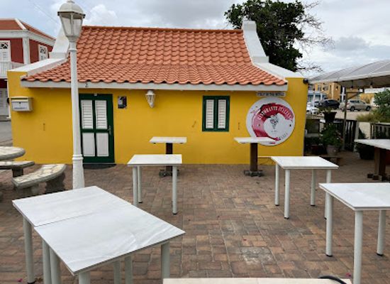 aruba/oranjestad/restaurant/italy-in-the-world-wine-restaurant