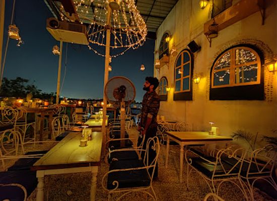 india/delhi/hauz-khas-village/restaurant/miabella