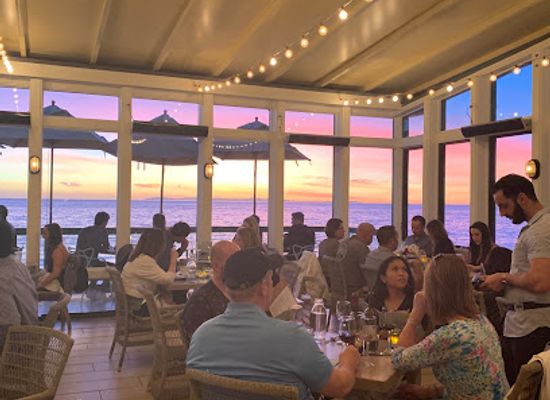 california/laguna-beach/restaurant/driftwood-kitchen