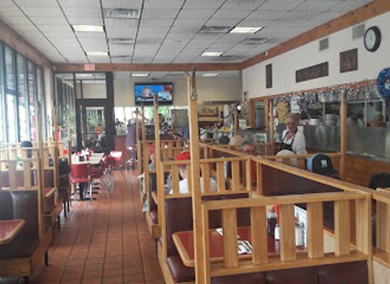 massachusetts/brockton/restaurant/alexander-s-family-restaurant
