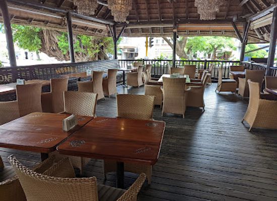mozambique/maputo-city/restaurant/mundo-s