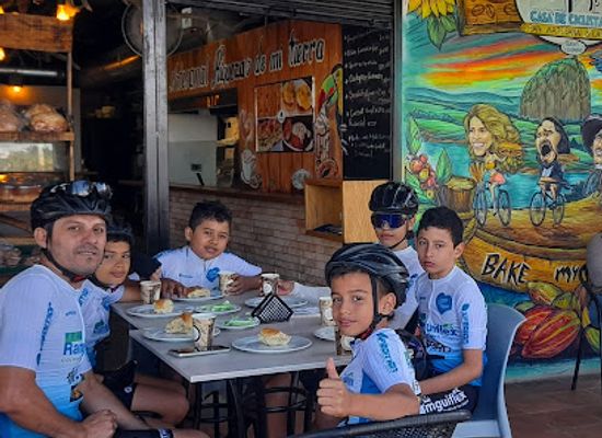 colombia/guatape/restaurant/casa-de-ciclistas-guatape