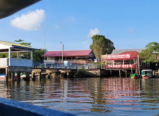 suriname/commewijne-district/restaurant/eethuis
