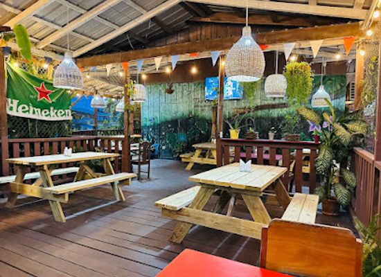 belize/mountain-pine-ridge/restaurant/the-cozy-restaurant-and-bar