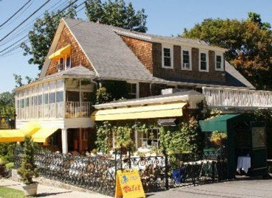connecticut/greenwich/restaurant/polpo-restaurant-saloon