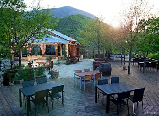 kosovo/junik-mountains/restaurant/shtepia-alpike-ranch