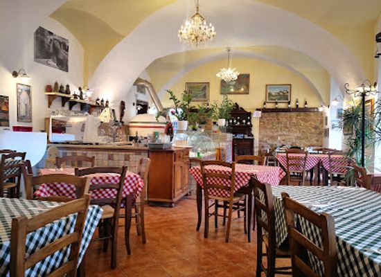 hungary/mecsek/restaurant/piccola-toscana