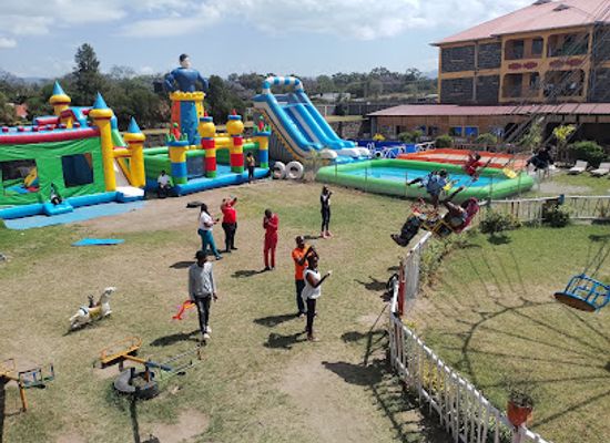 kenya/lake-nakuru-national-park/restaurant/lunar-park-grill-nakuru-city
