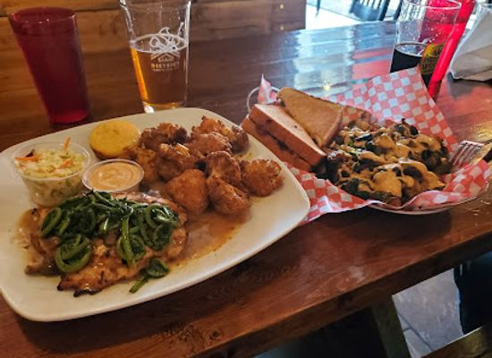 canada/western-canada/restaurant/the-dam-smokehouse