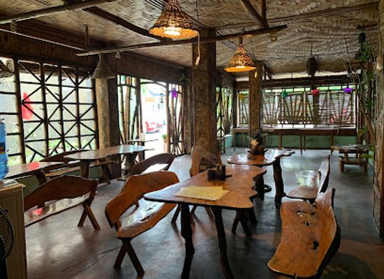 philippines/bicol-region/restaurant/sibid-sibid-food-park