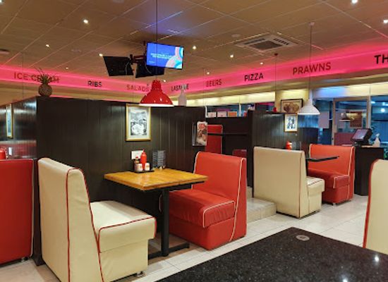 malawi/shire-highlands/restaurant/elly-b-s-african-diner