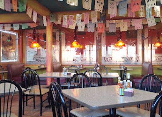 illinois/champaign/restaurant/dos-reales-mexican-restaurant