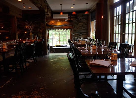 vermont/upper-valley/restaurant/hen-of-the-wood